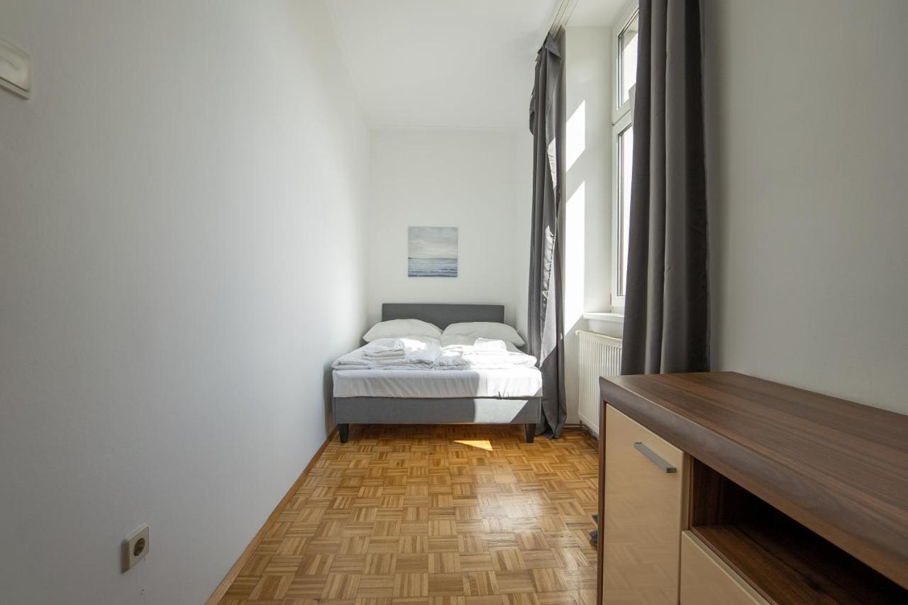 Two Bedrooms Family Nice Apartment ウィーン エクステリア 写真